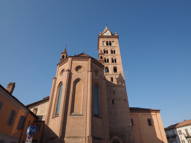 Собор San Lorenzo в Alba стоковое фото rf